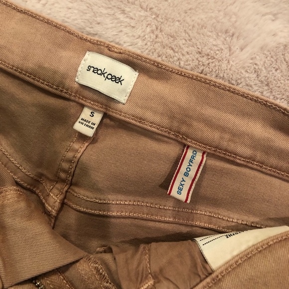 Boyfriend Fitted Shorts - Picture 3 of 5